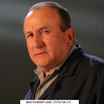 Luis Leyra - Luis Leyra Luis es el padre de Fernando y esposo - --Altii--